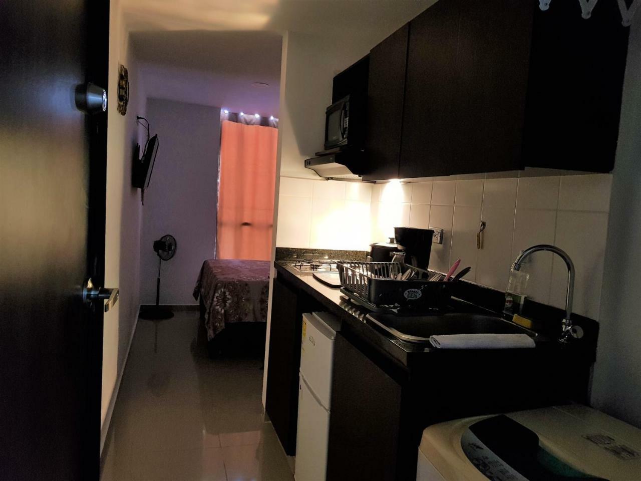 Apartasuites Medellin Los Molinos エクステリア 写真
